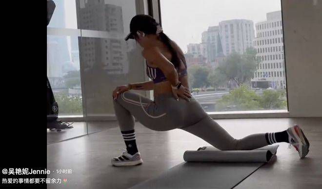 成人免费精品视频