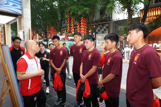 亚洲欧美日本综合